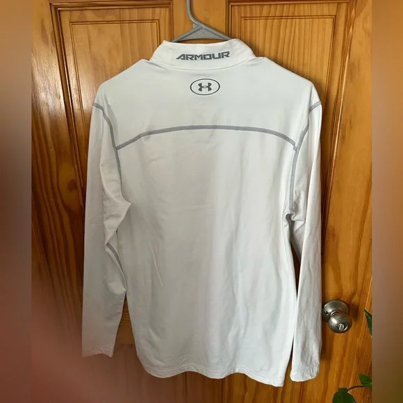 Under Armour White and Gray Performance Top - Picture 5 of 7